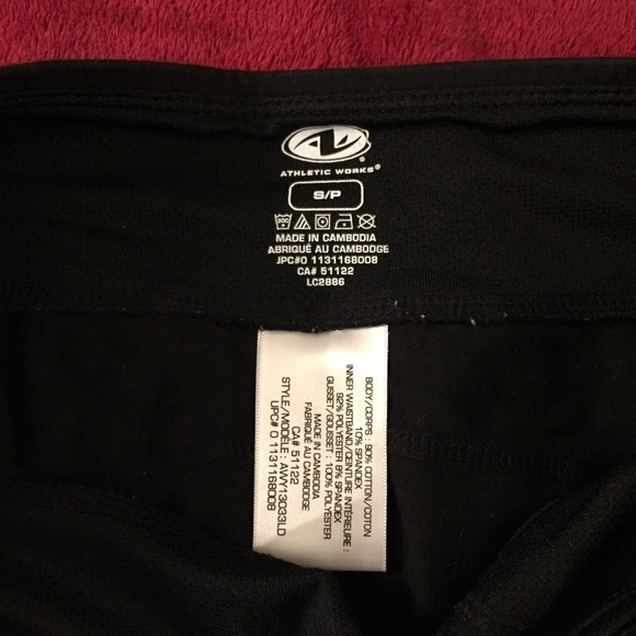 Athletic works small black shorts - Picture 2 of 3